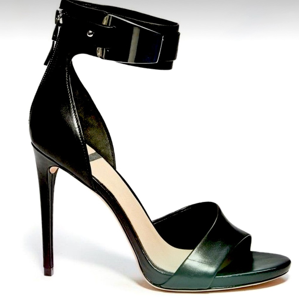 Stunning!! Marciano Sandals Black/Silver Leather Platform Stiletto!